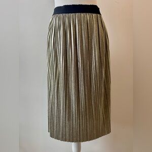 Women’s Studio 253 Metallic Gold Pleated Skirt Size M
